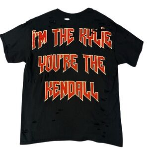 Kylie 'I'm the Kylie You're the Kendall' Distressed Cotton Black T-Shirt Sz L